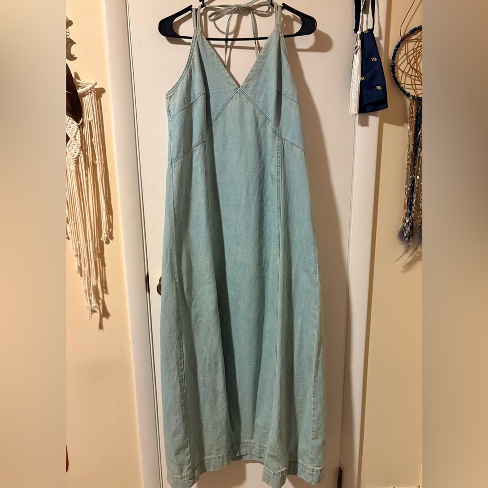 Universal Thread Light Blue Denim Dress.